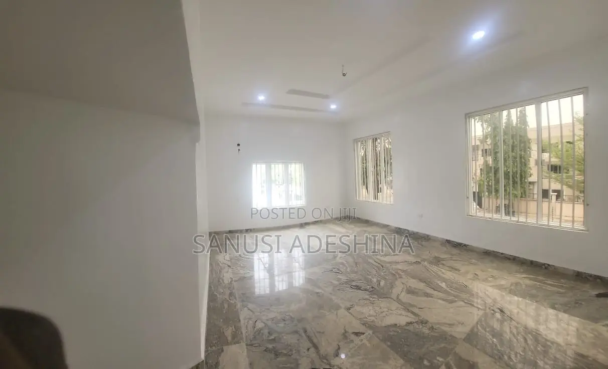 6bdrm Duplex in Wuse Zone 2,Fct for sale in Zone 2 / Wuse