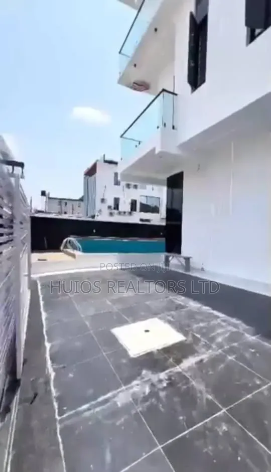 5bdrm Duplex in Sangotedo for sale in Sangotedo