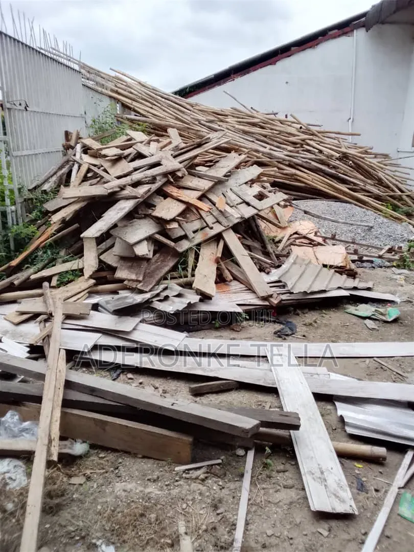 A Plot Of Land With Certificate Of Occupancy in Ikeja