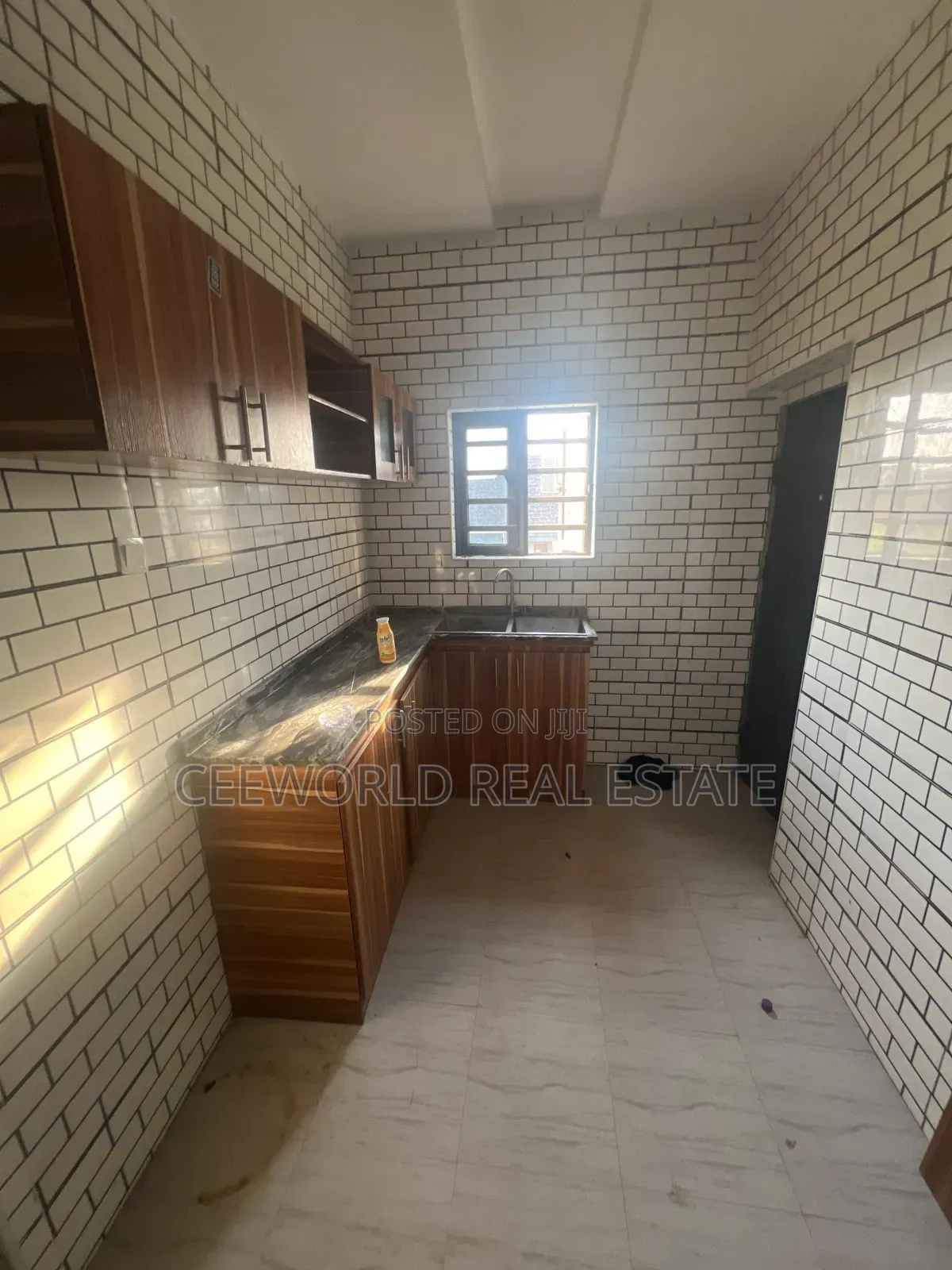 2bdrm Apartment in Olounde Ologuneru for rent in Ologuneru