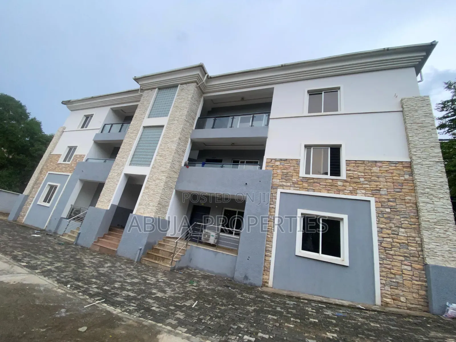 3bdrm Apartment in Secured And Serene, Maitama for rent in Maitama