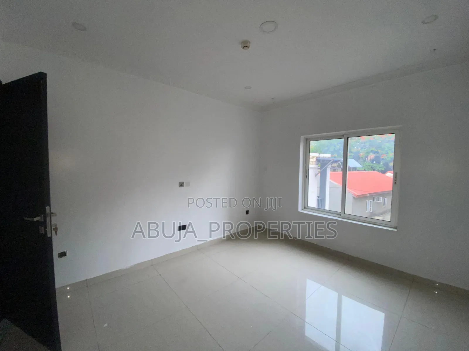 3bdrm Apartment in Secured And Serene, Maitama for rent in Maitama
