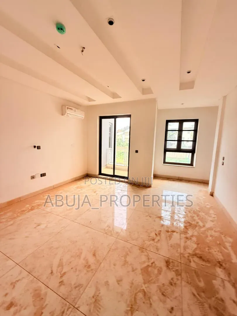 4bdrm Duplex in In A Serene, Wuse 2 for sale in Wuse 2