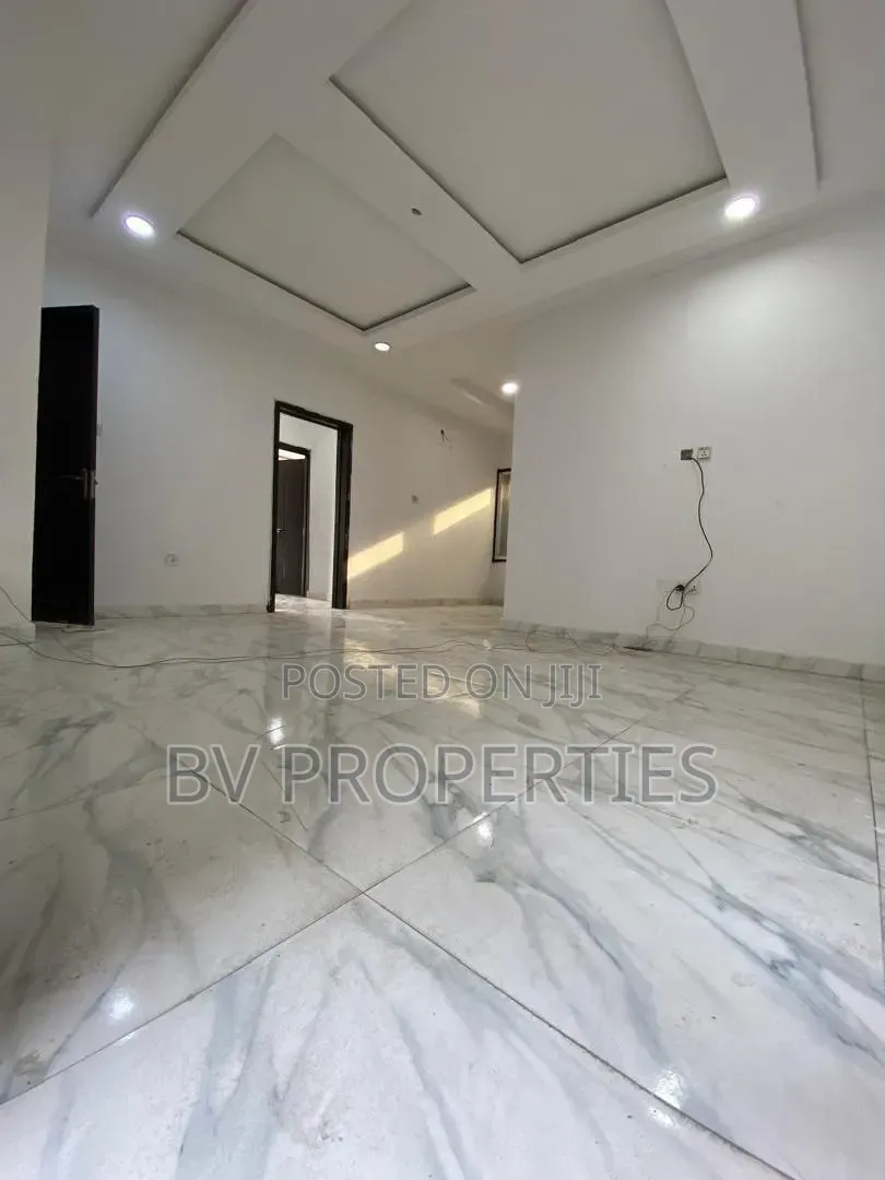 2bdrm Apartment in Osapa london for rent in Osapa london