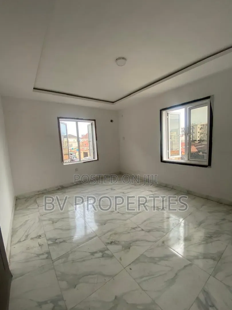2bdrm Apartment in Osapa london for rent in Osapa london