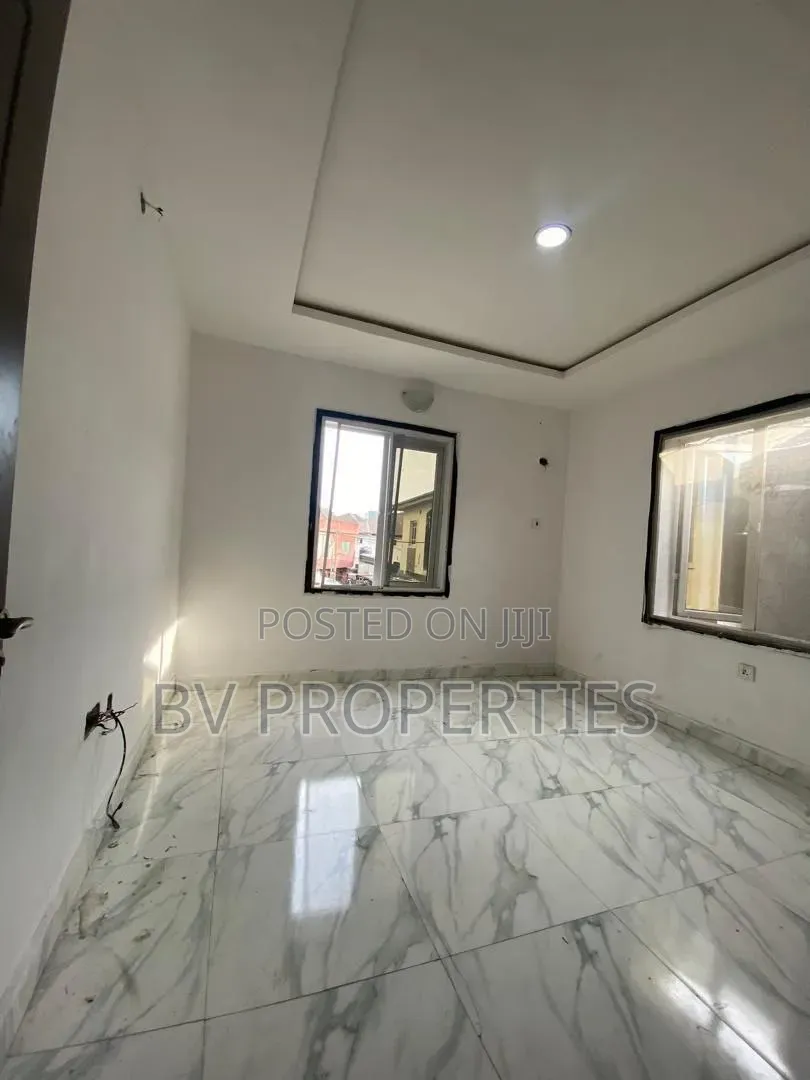 2bdrm Apartment in Osapa london for rent in Osapa london