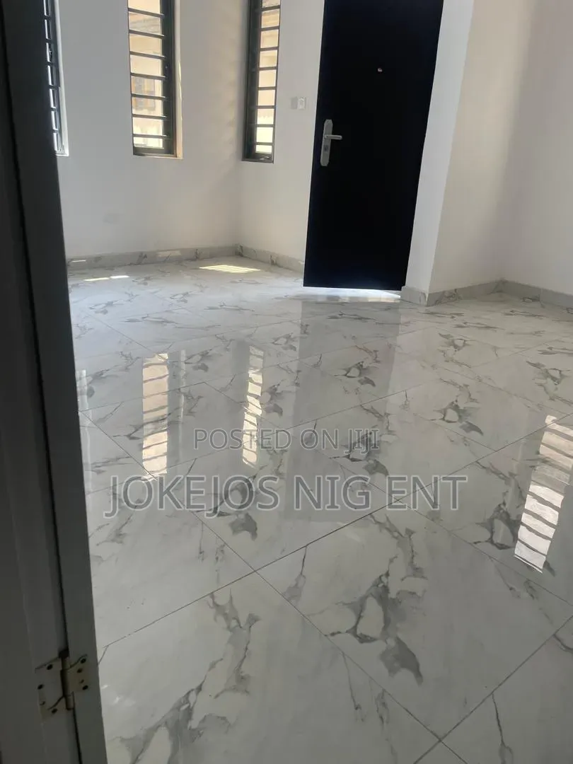 Furnished 3bdrm Townhouse/Terrace in Harris Drive VGC for Sale in VGC / Ajah