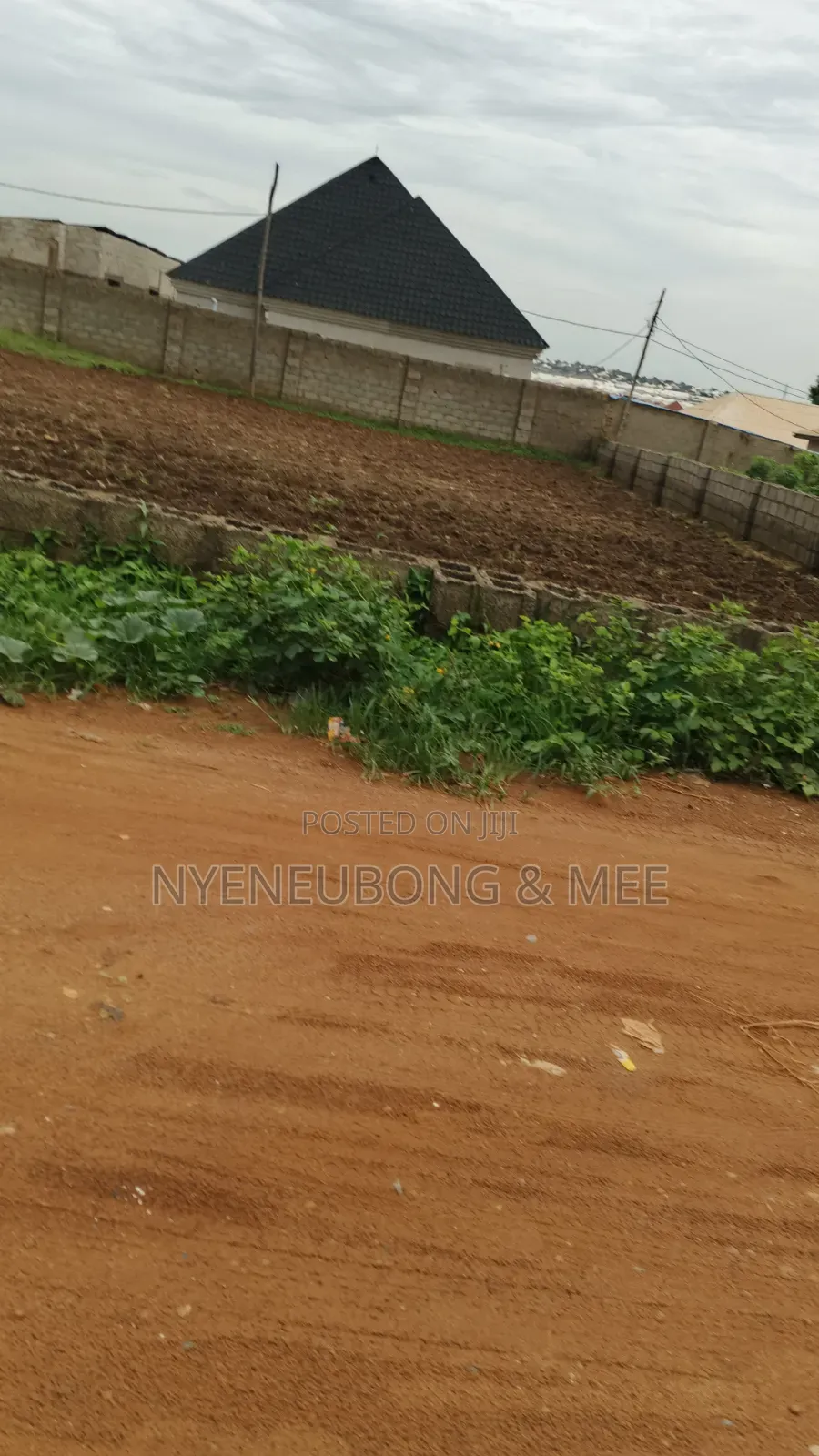 About 1000sqm Land for Sale in Phase 4 / Jikwoyi