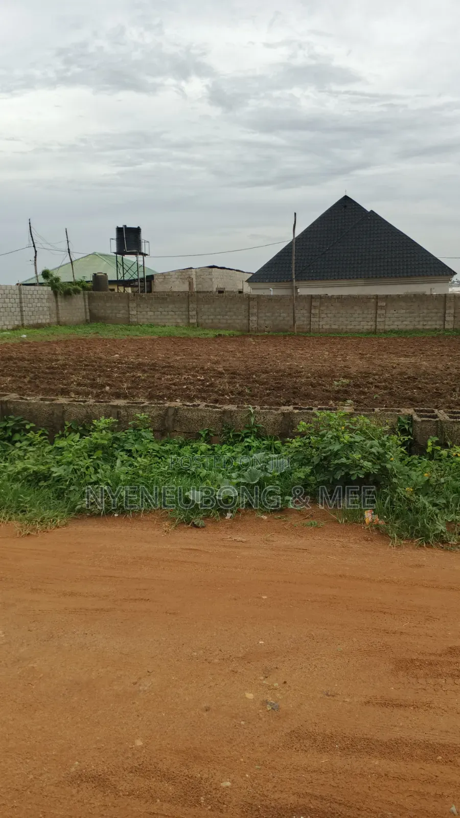 About 1000sqm Land for Sale in Phase 4 / Jikwoyi