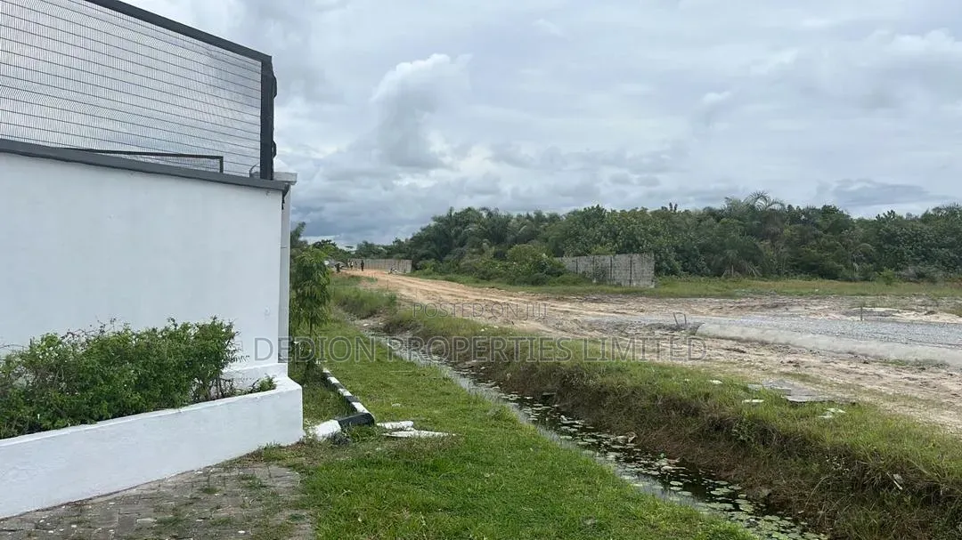 Lakowe Golf Land With Certificate of Occupancy in Off Lekki-Epe Expressway