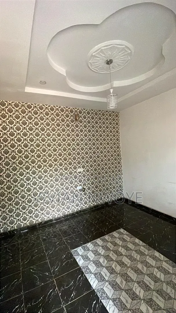 1bdrm Apartment in Auchi for rent in Auchi