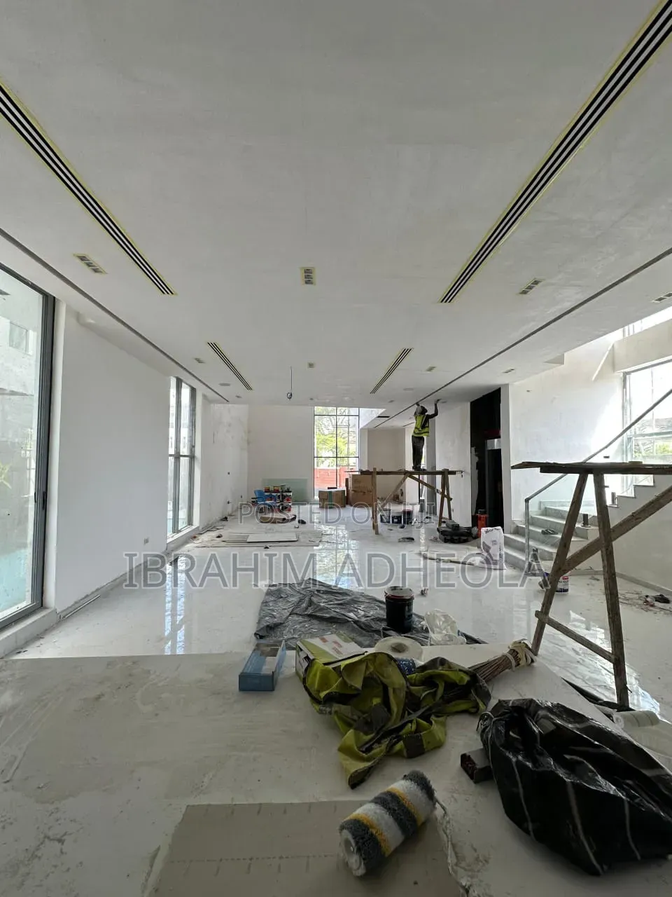 5bdrm Duplex in Parkview for sale in Parkview Estate