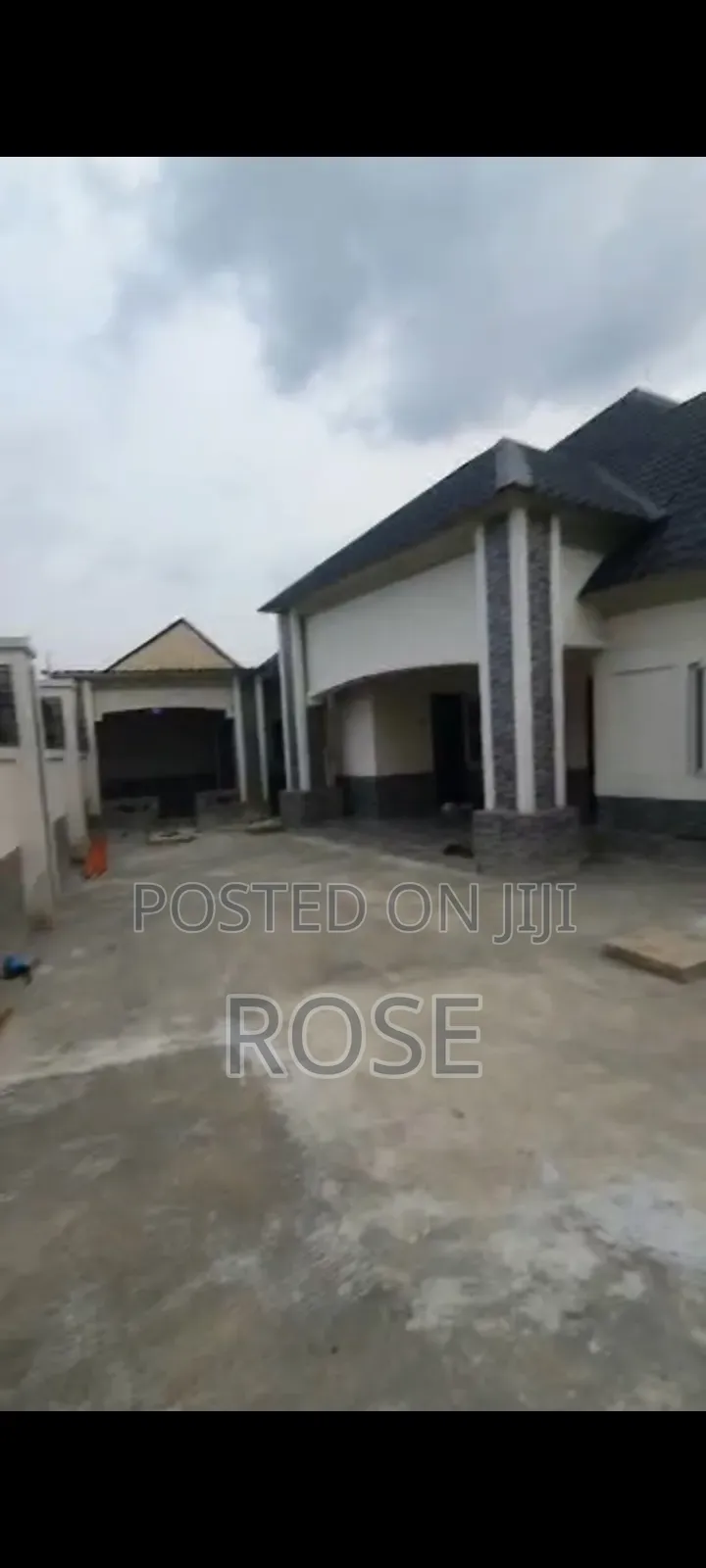 Furnished 3bdrm Apartment in Oron Road, Uyo for sale in Uyo
