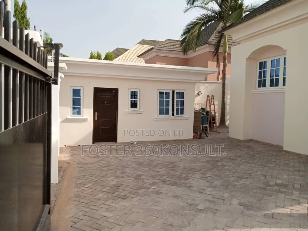 4bdrm Bungalow in Apo Resettlement for rent in Apo Resettlement
