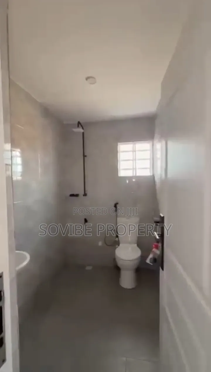 Furnished 3bdrm Duplex in Mafoluku for rent in Mafoluku