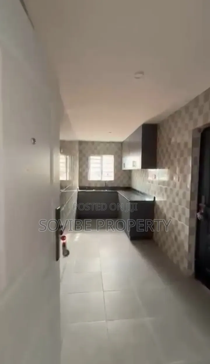 Furnished 3bdrm Duplex in Mafoluku for rent in Mafoluku
