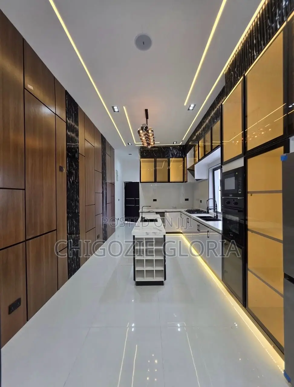 Furnished 5bdrm Duplex in Ikota for sale in Ikota