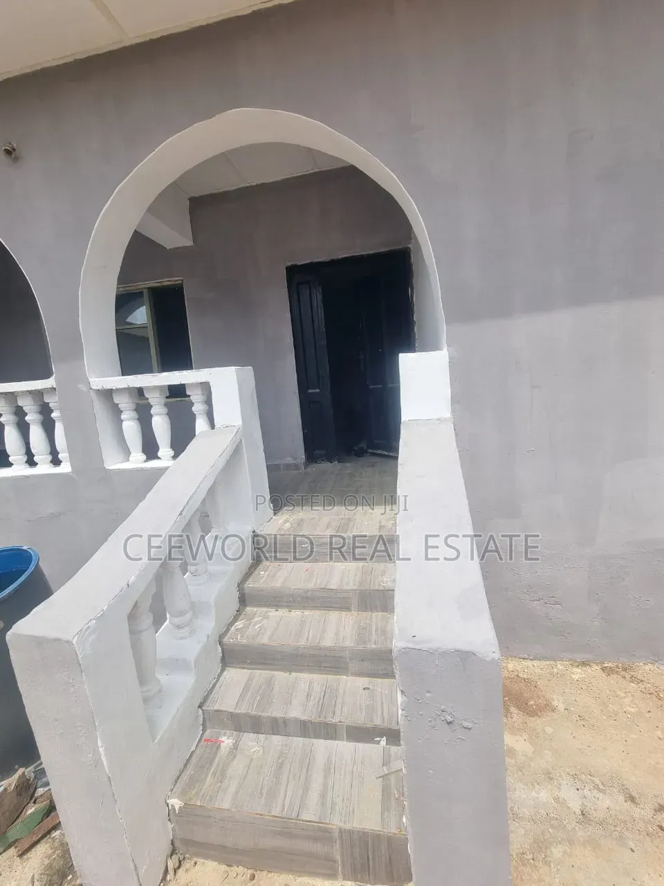 3bdrm Apartment in Ashipa Tipper Garage, Akala Express for rent in Akala Express