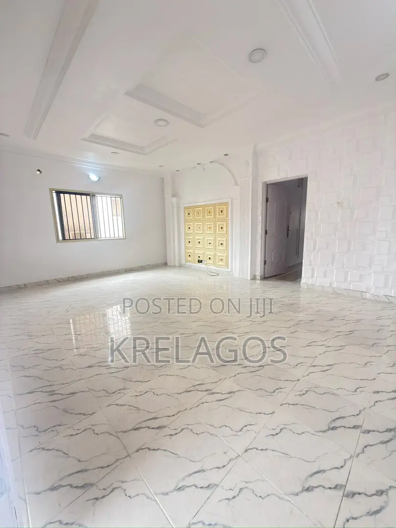 2bdrm Apartment in Lekki Phase 1 for rent in Lekki Phase 1