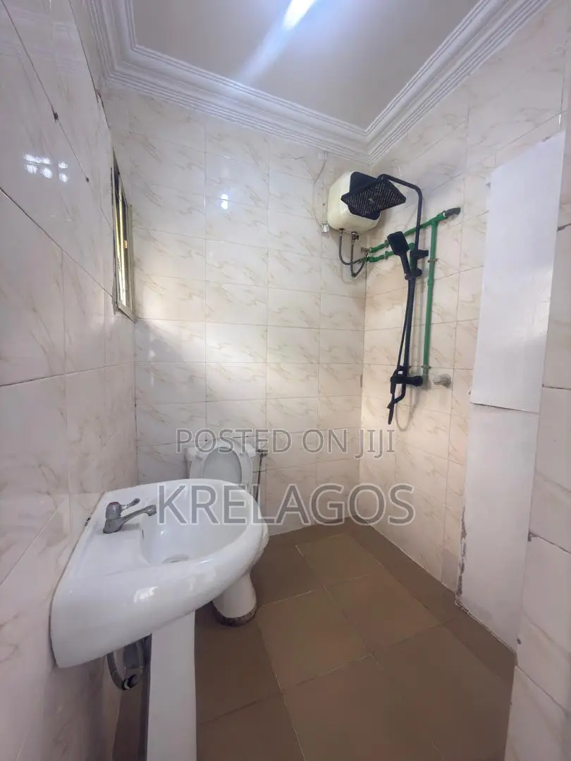 1bdrm Apartment in Lekki Phase 1 for rent in Lekki Phase 1