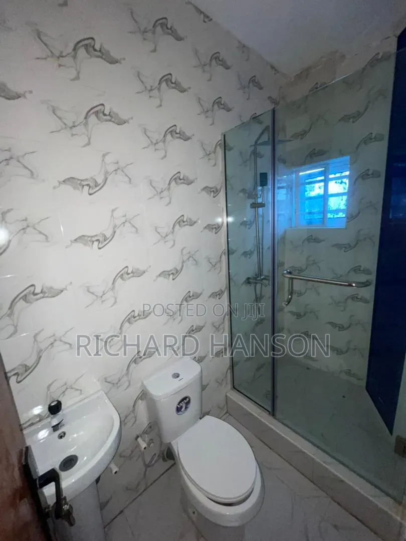 2bdrm Apartment in In Ogombo for rent in Ogombo