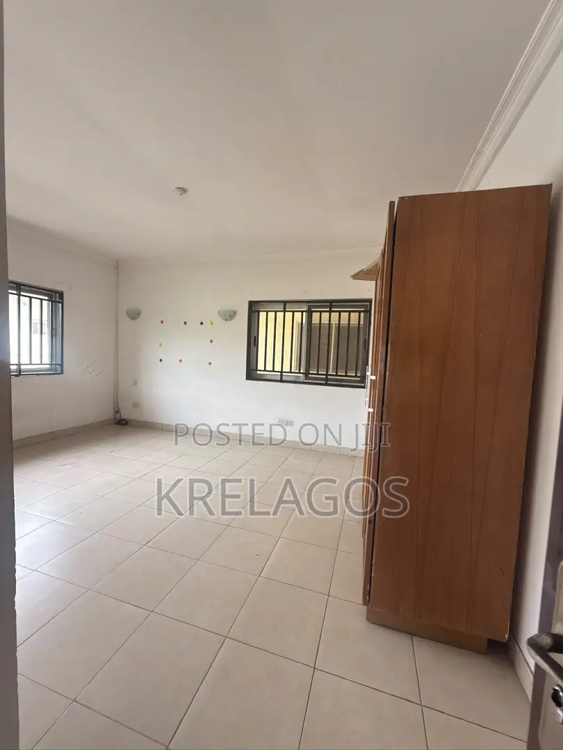 3bdrm Apartment in Lekki Phase 1 for rent in Lekki Phase 1