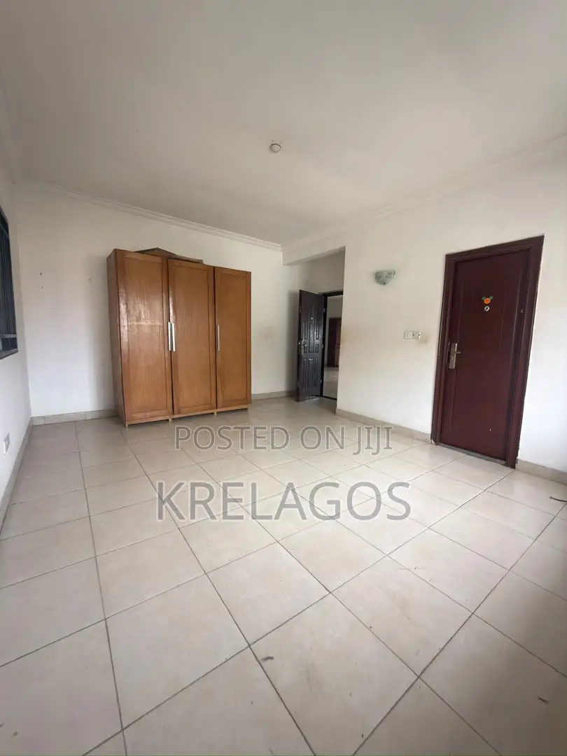3bdrm Apartment in Lekki Phase 1 for rent in Lekki Phase 1