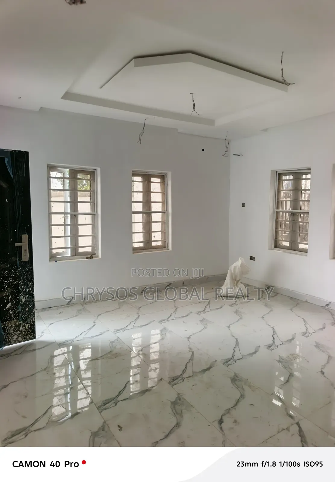 2bdrm Block of Flats in Okebadan Estate for rent in Akobo