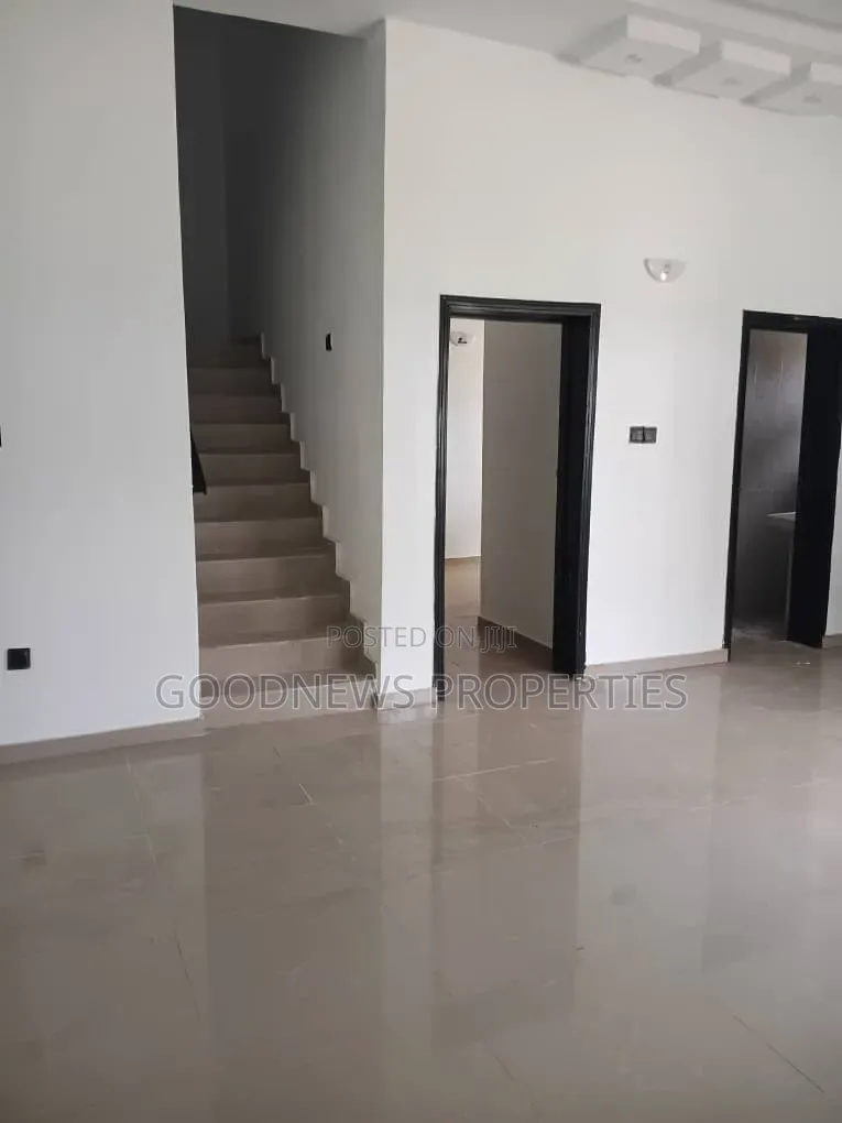 4bdrm Duplex in Ado /Ota Mainland for sale in Ado-Odo/Ota