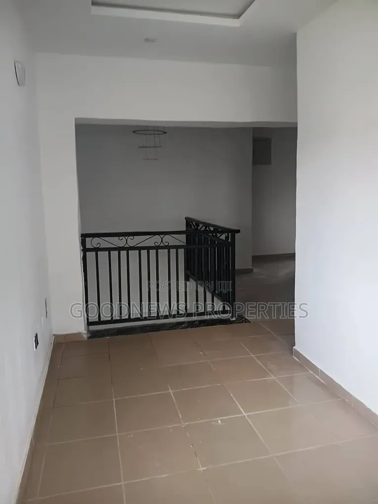 4bdrm Duplex in Ado /Ota Mainland for sale in Ado-Odo/Ota