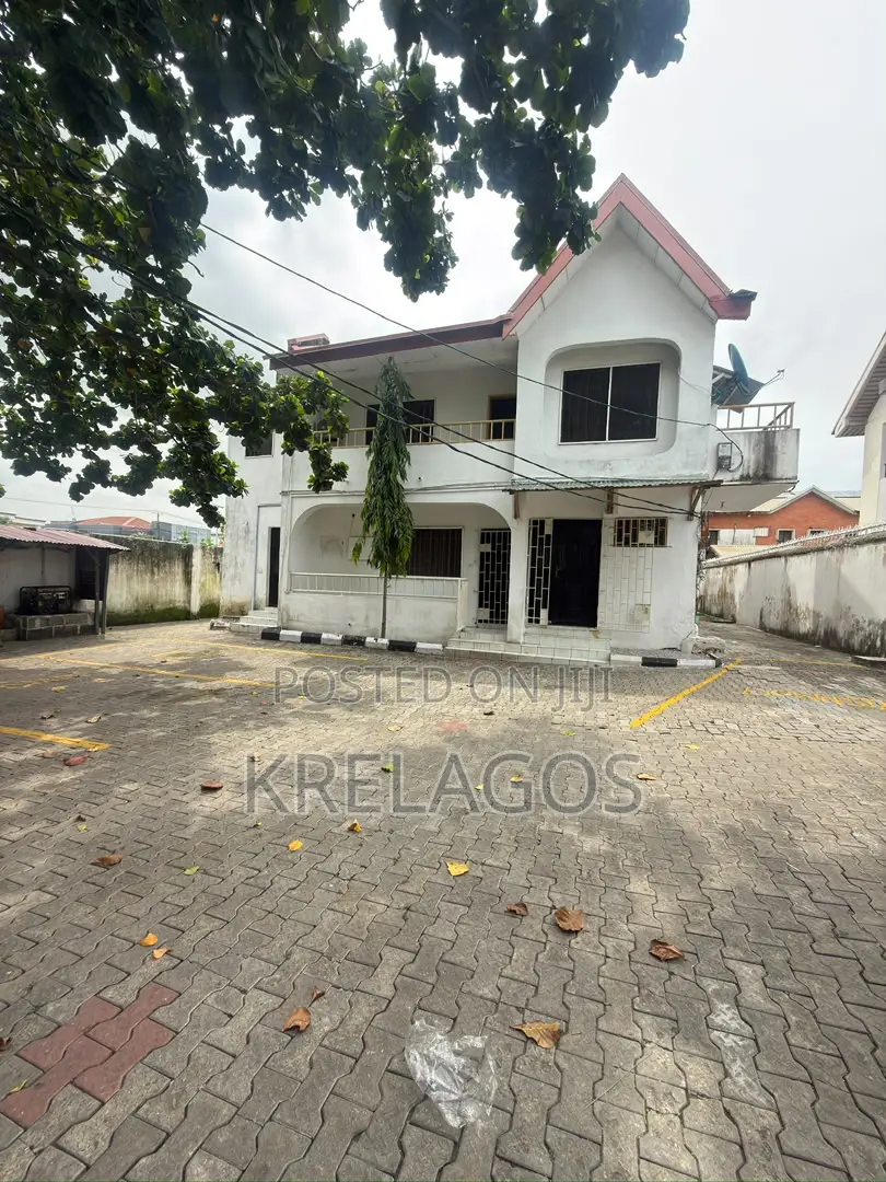3bdrm Apartment in Lekki Phase 1 for rent in Lekki Phase 1
