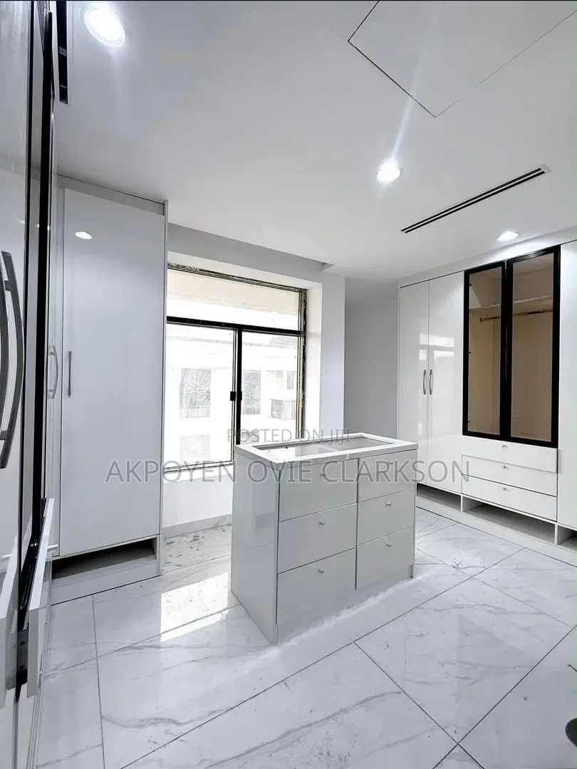 5bdrm Duplex in Guzape District for sale in Guzape District