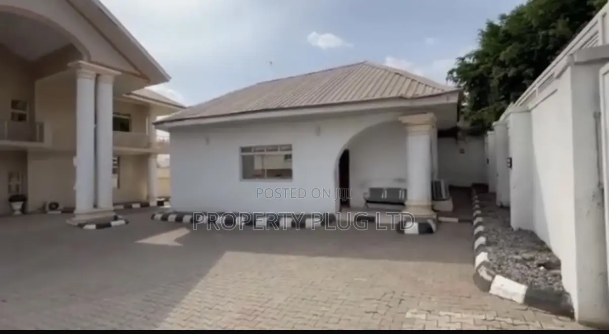 6bdrm Duplex in Maitama for sale in Maitama