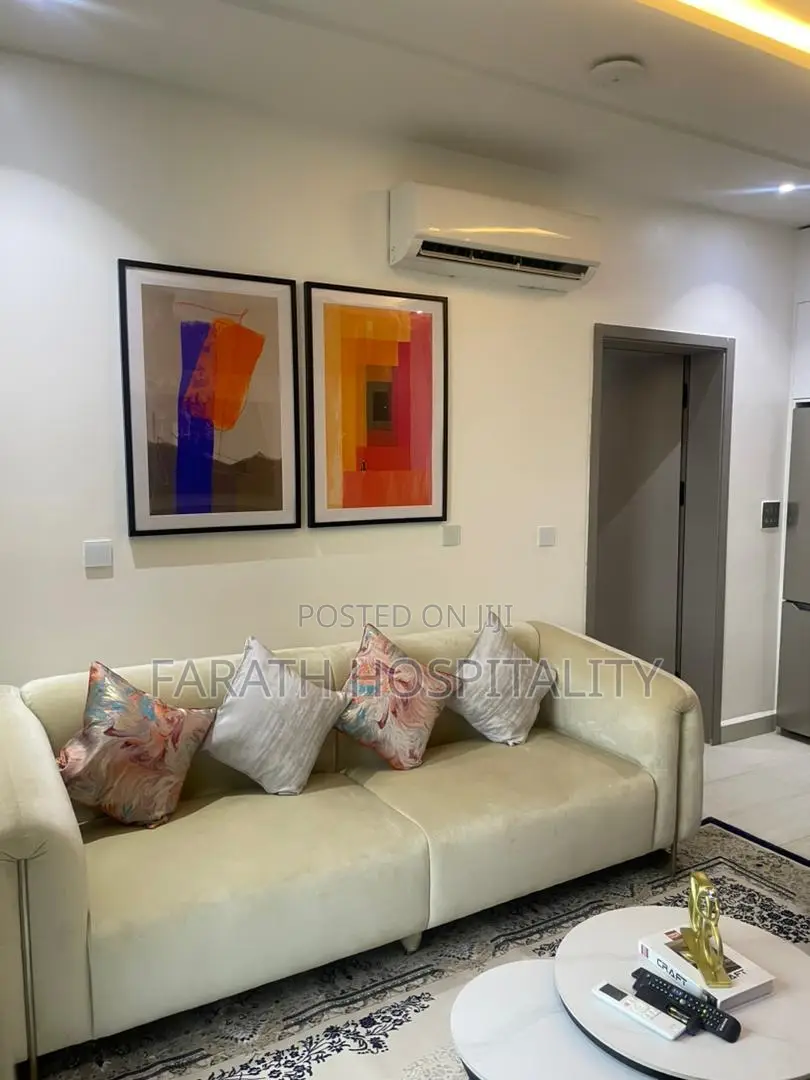 Luxury One Bedroom Apartment With Ps5, Pool and Gym in a Serene Estate in Lekki Phase 1