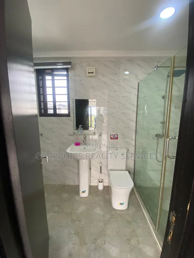 3bdrm Apartment in Ikate for rent in Ikate