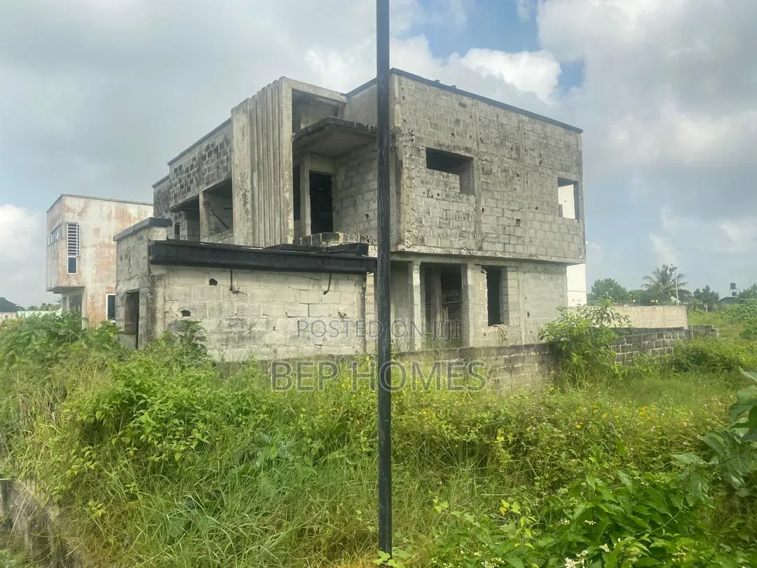 4bdrm Duplex in Trillion Park Estate, Lekki Expressway for sale in Lekki Expressway