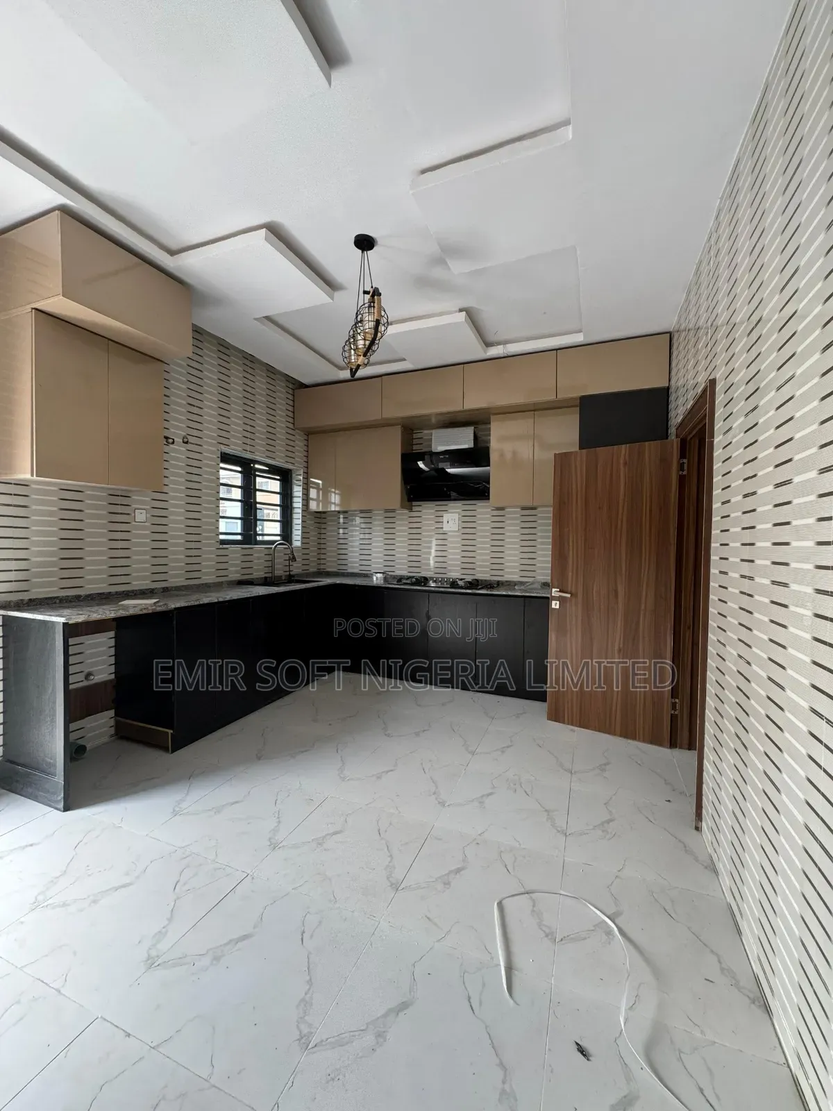 4bdrm Duplex in Okebadan Estate, Akobo for sale in Akobo