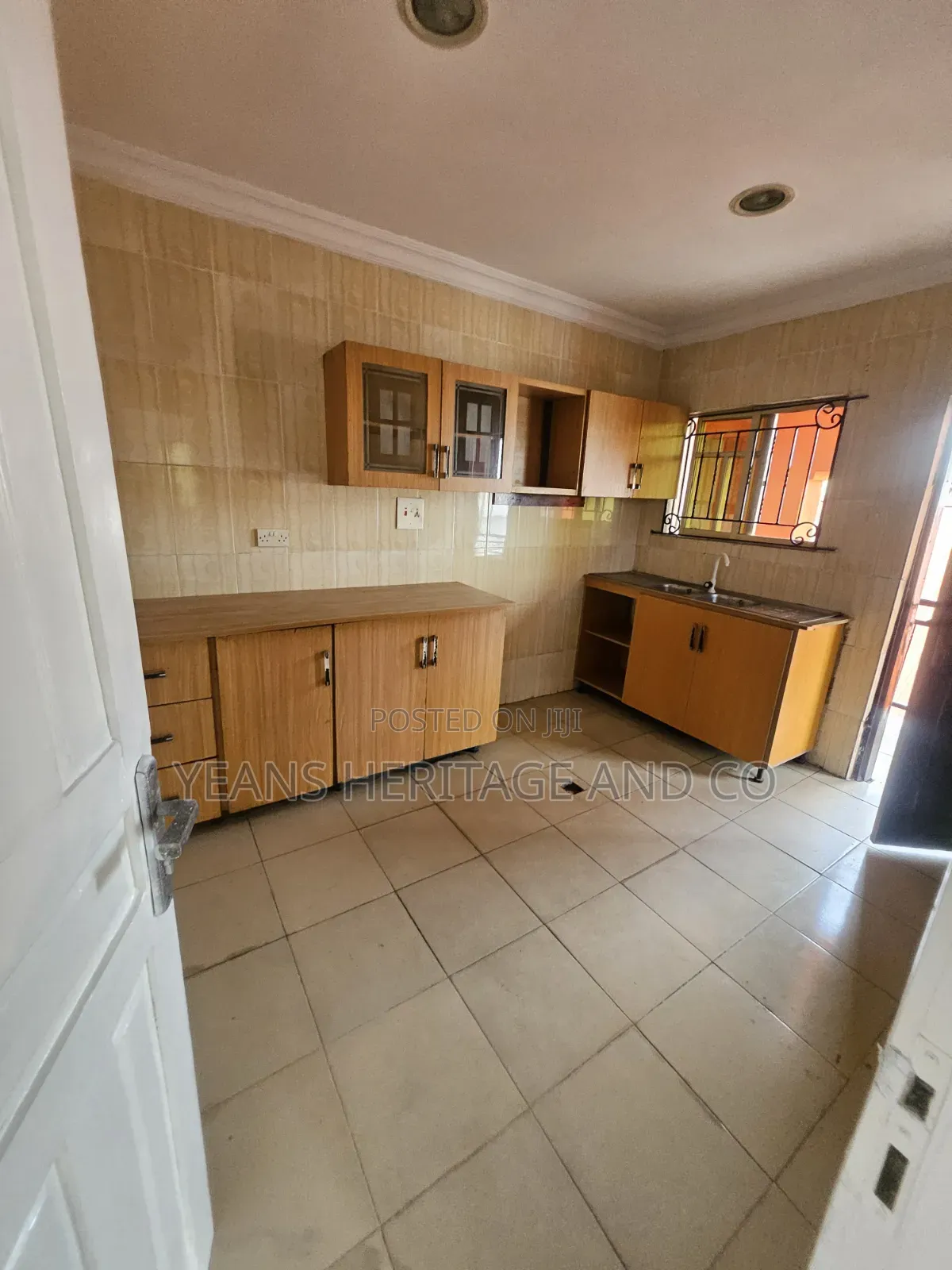 2bdrm Block of Flats in Iwaya for rent in Iwaya