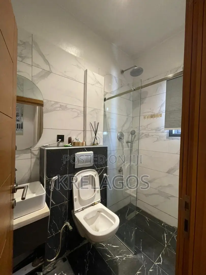 Furnished 4bdrm Duplex in Lekki Phase 1 for sale in Lekki Phase 1