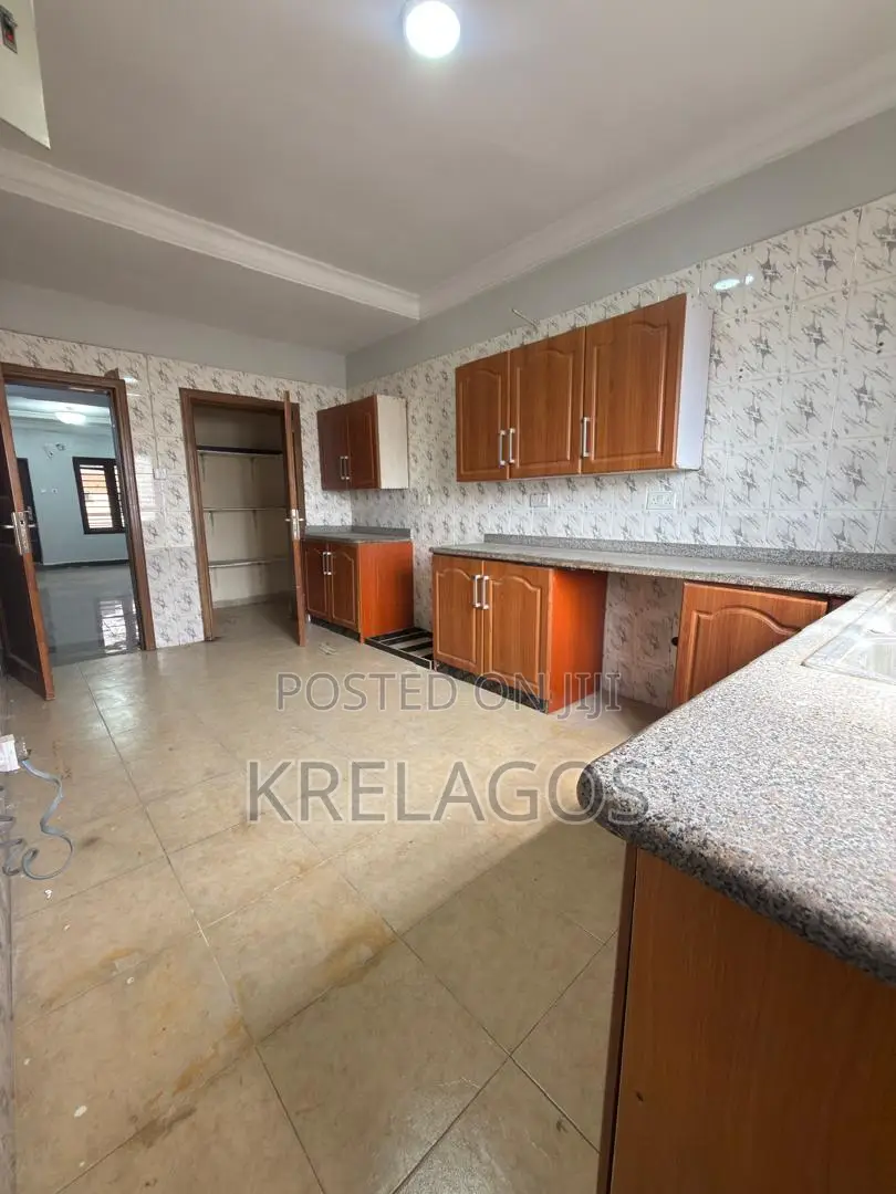 3bdrm Apartment in Lekki Phase 1 for rent in Lekki Phase 1