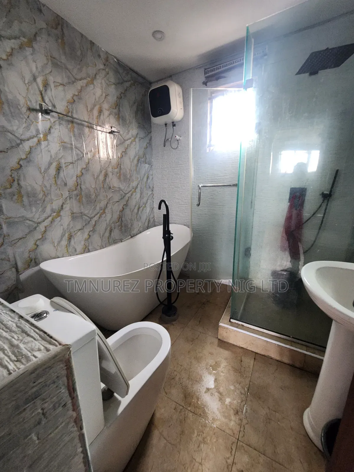 Studio Apartment in Chevron for rent in Chevron