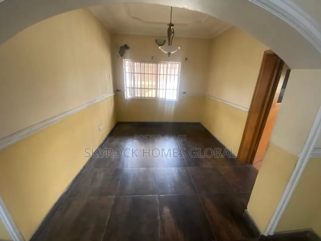 3bdrm Block of Flats in Lekki Phase 1 for rent in Lekki Phase 1