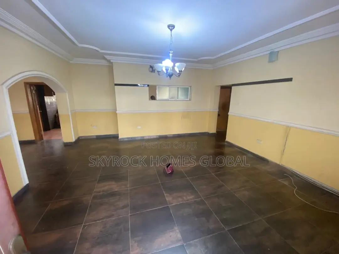 3bdrm Block of Flats in Lekki Phase 1 for rent in Lekki Phase 1