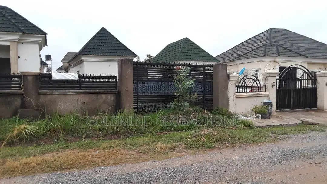 3bdrm Bungalow in Lugbe District., FHA for sale in FHA