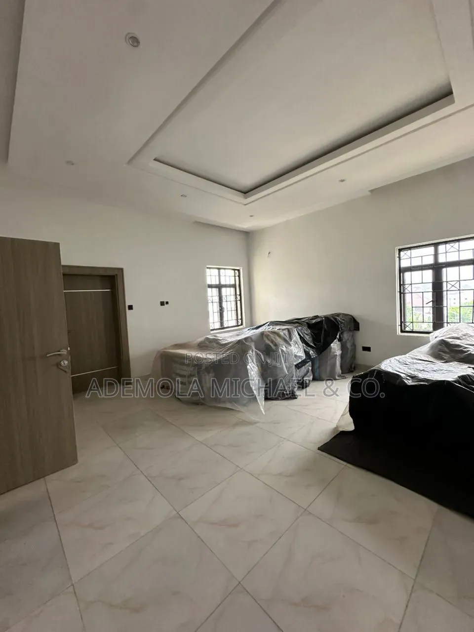 6bdrm Duplex in Mini Estate, Guzape District for sale in Guzape District