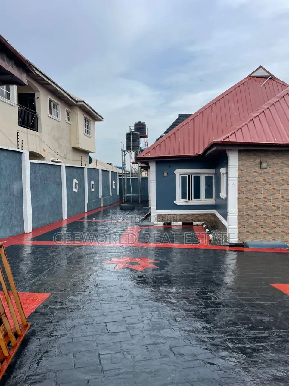 4bdrm Bungalow in Adeoje Estate, Akala Express for rent in Akala Express