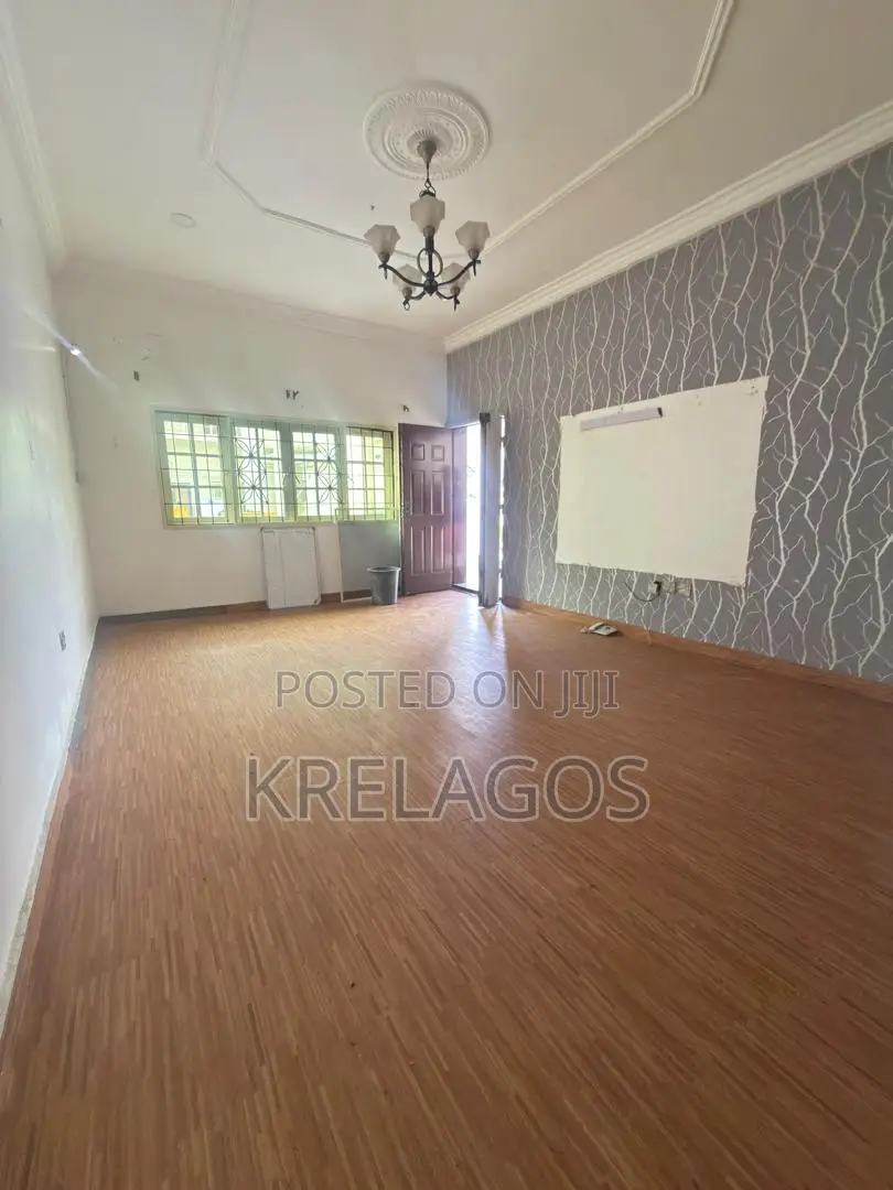3bdrm Duplex in Lekki Phase 1 for rent in Lekki Phase 1