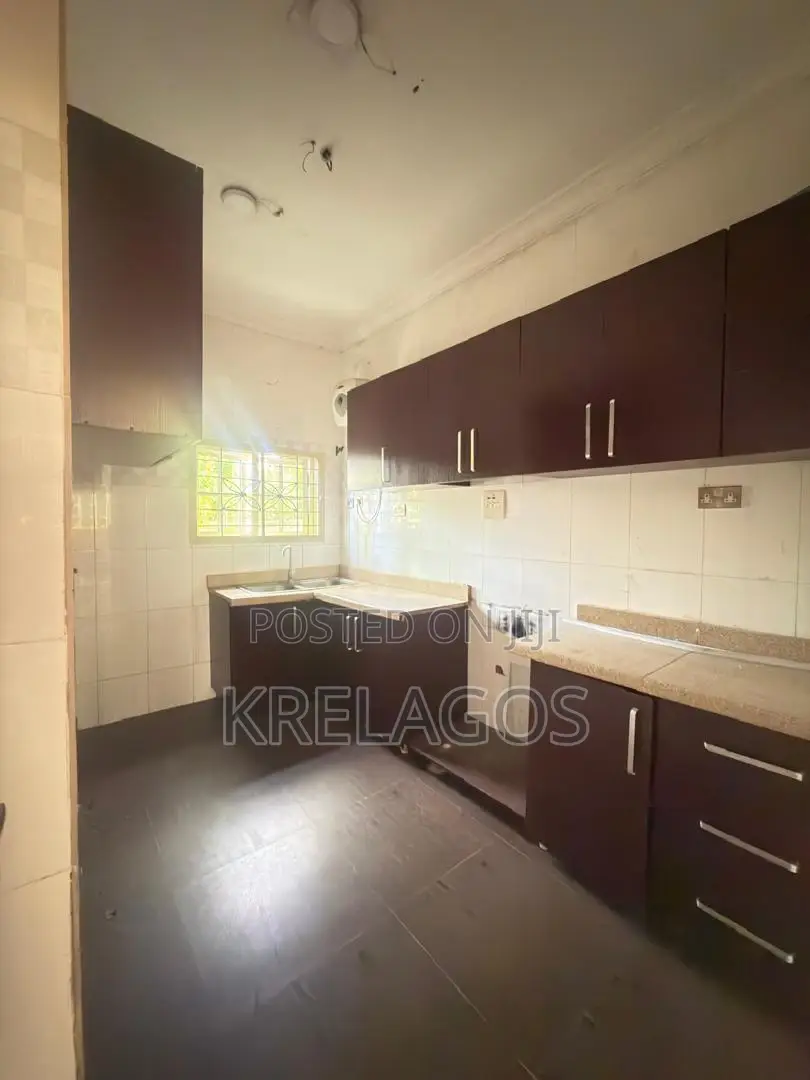 3bdrm Duplex in Lekki Phase 1 for rent in Lekki Phase 1