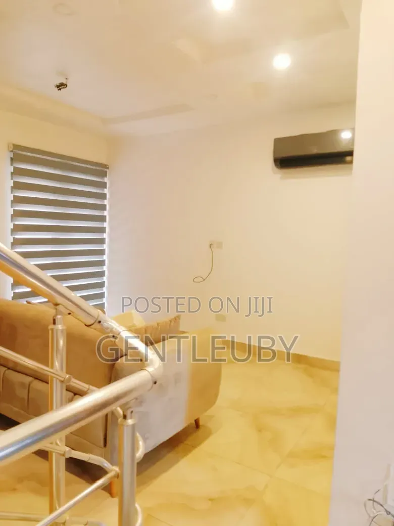 5bdrm Duplex in Kusanla, Lekki Phase 2 for rent in Lekki Phase 2