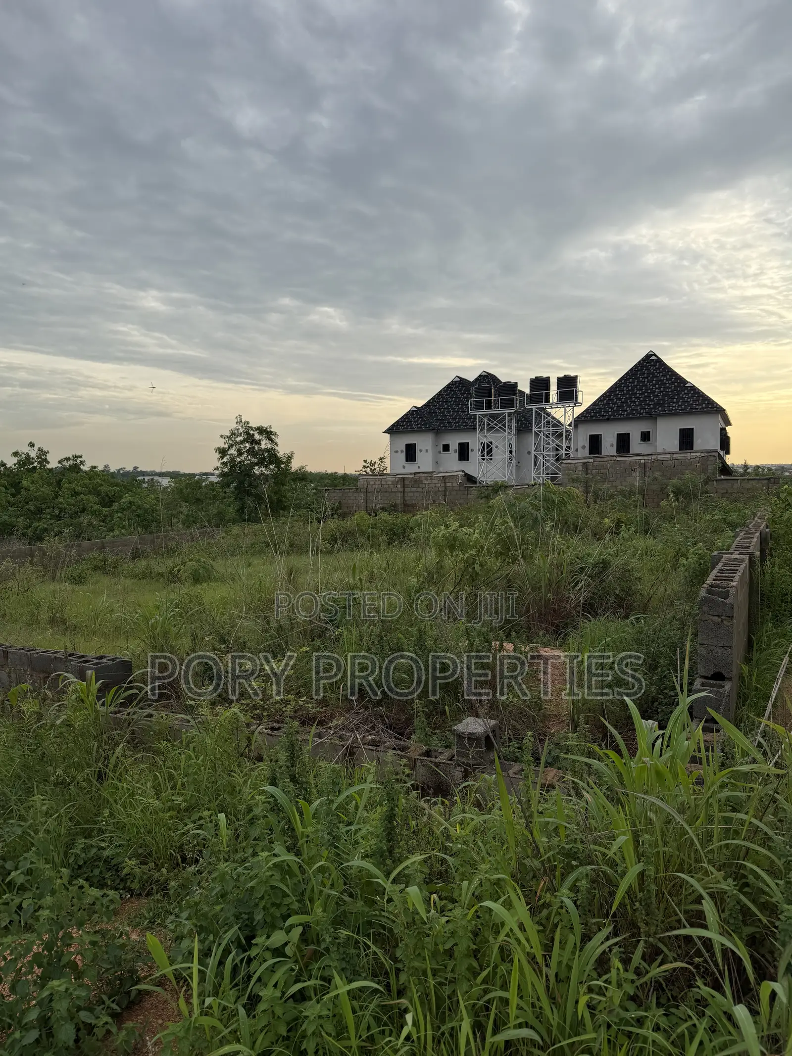 Residential Land in a Gra for Sale in Idishin